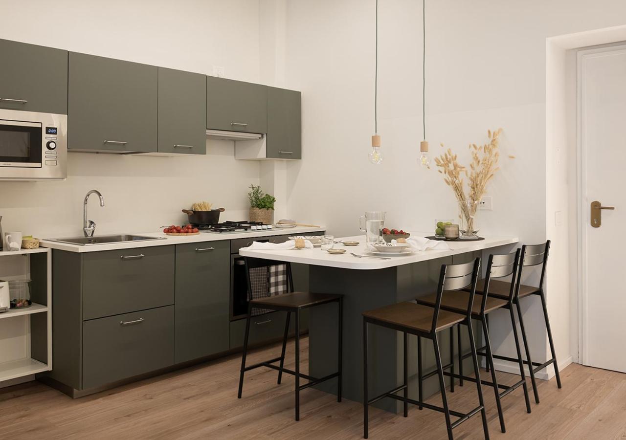 Exclusive Green Apartment - City Center - Como - Near Station Phòng bức ảnh